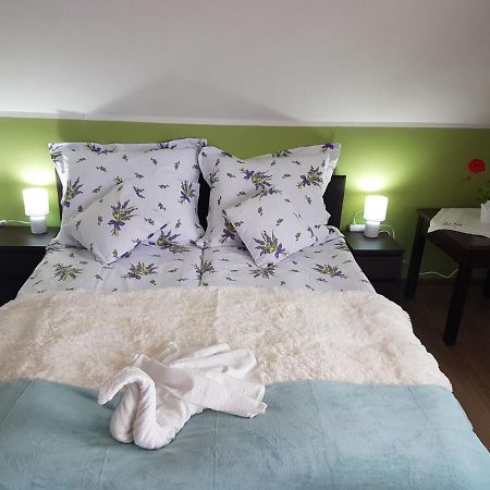E&S_ Apartament 밀리치 외부 사진