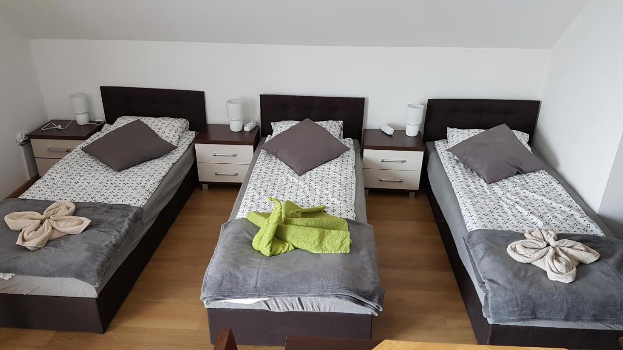 E&S_ Apartament 밀리치 외부 사진